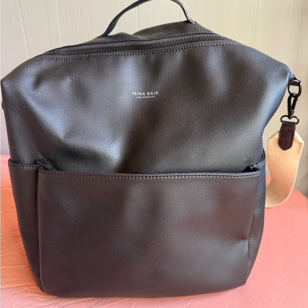 Mina Baie Diaper bag in Black